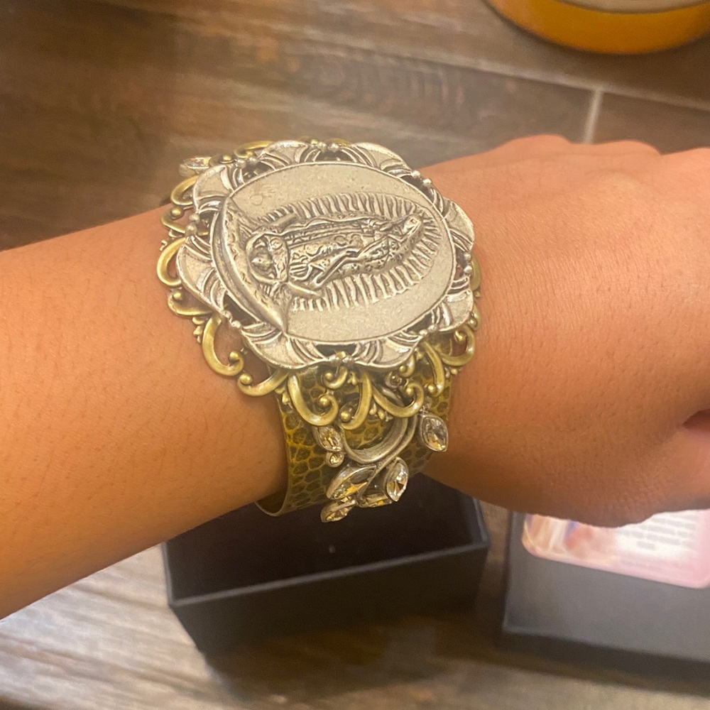 Gold and Silver Religious Bracelet - Picture 2 of 4